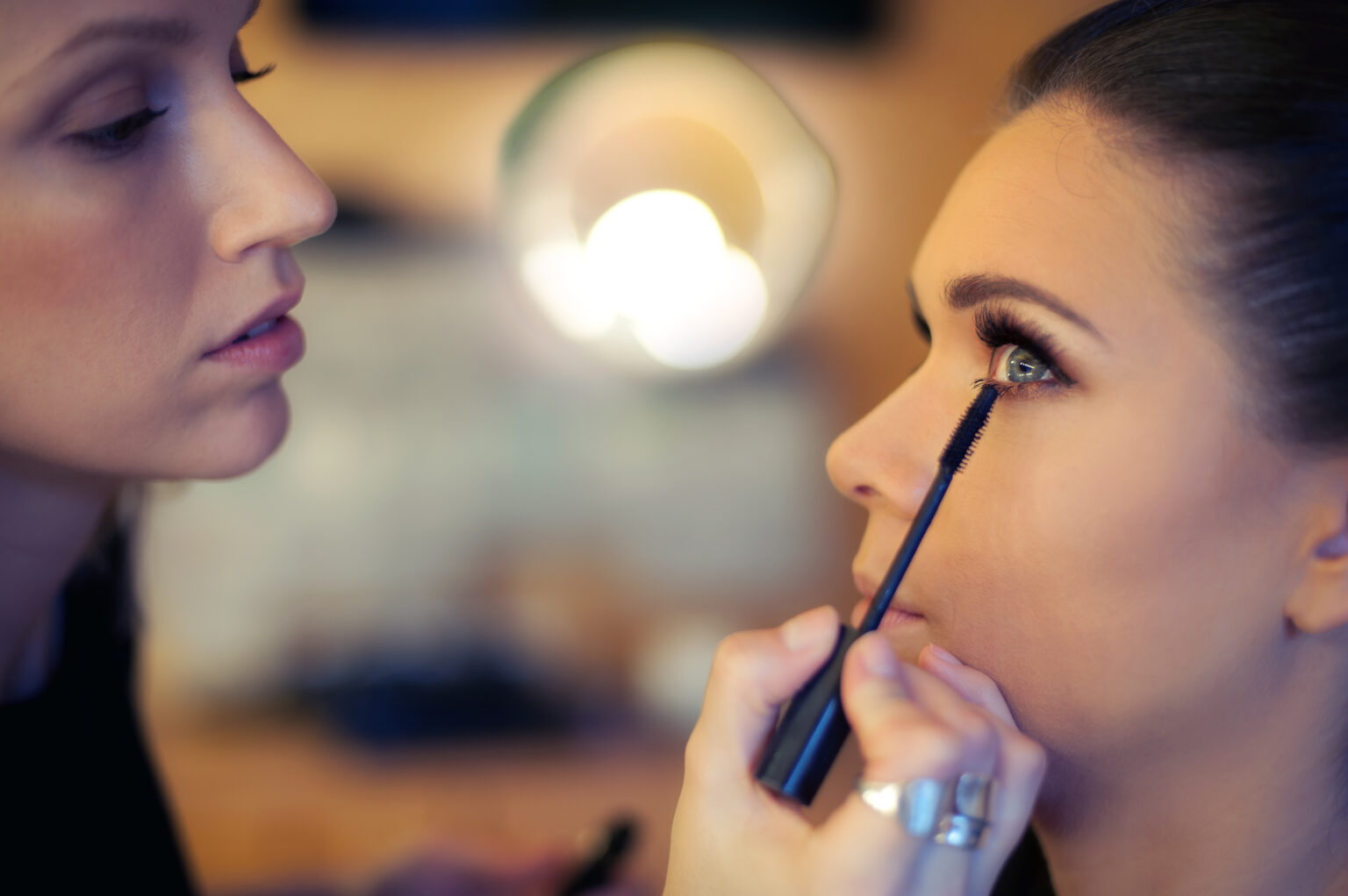 6 Empleos Rentables Para Un Maquillador Profesional Tumakeup Tu Escuela De Maquillaje Online