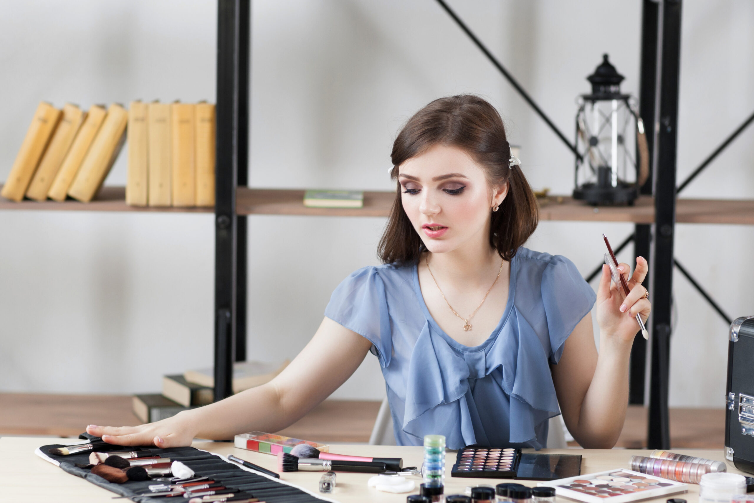 ¿Recién empiezas a maquillar? Aprende cómo captar nuevas clientas